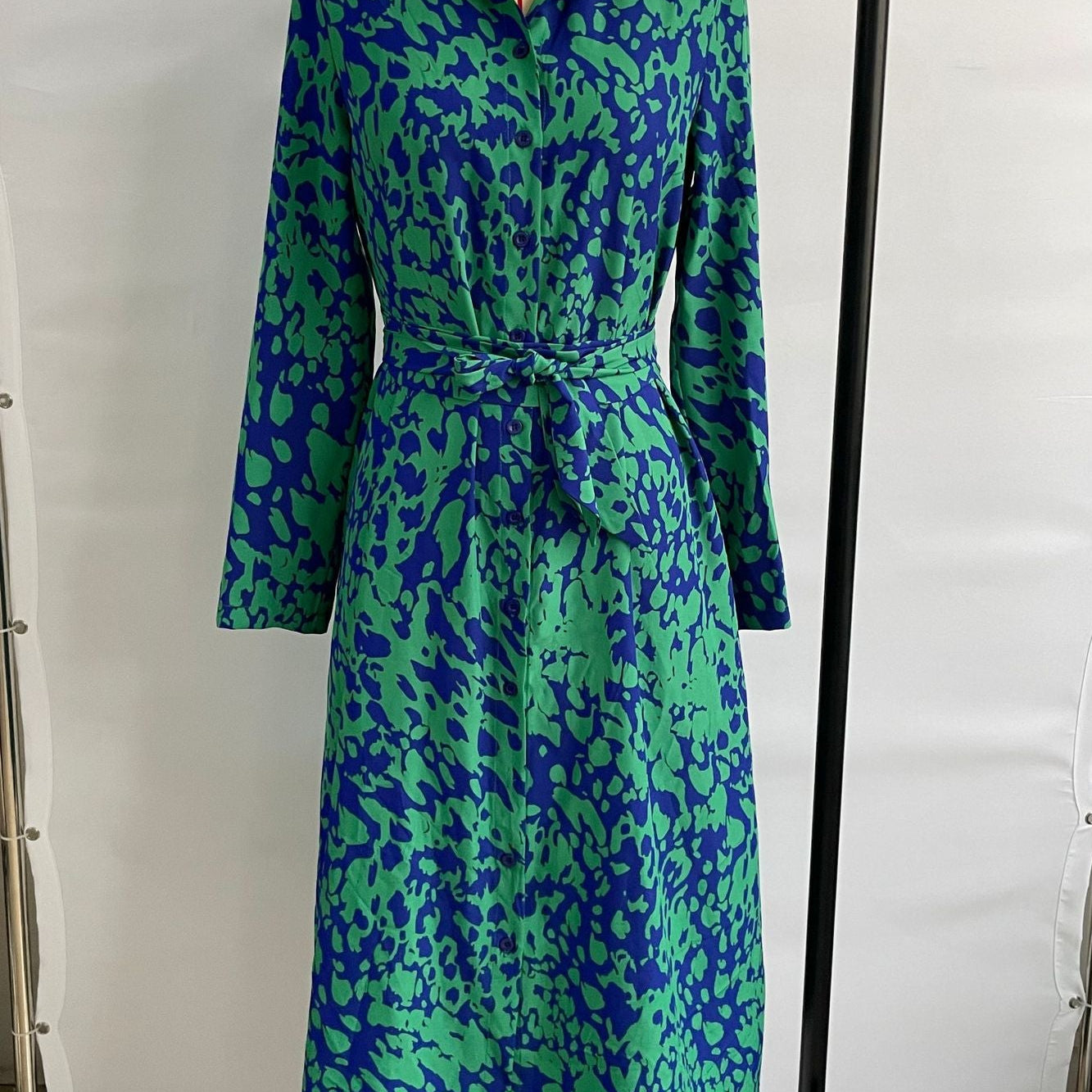Verdant Abstract – Belted Midi Shirt Dress