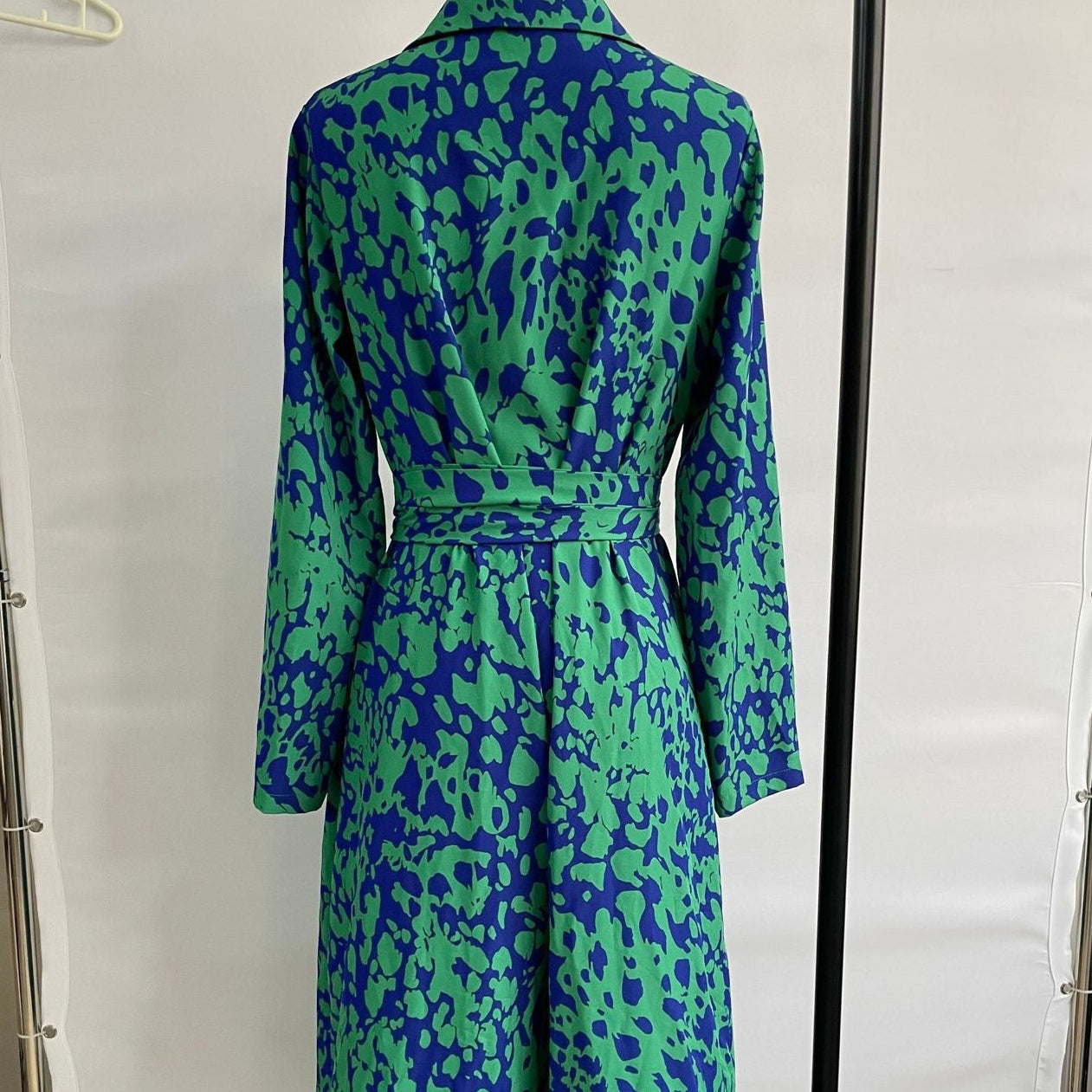 Verdant Abstract – Belted Midi Shirt Dress